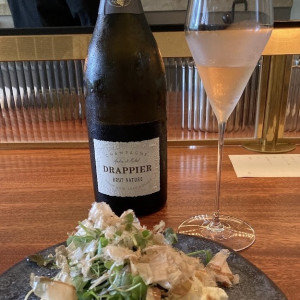 夏はビール。でも、サラダには泡とおいしいオリーブオイル。
